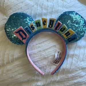 “Disneyland” Minnie ears